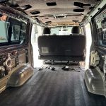 蒸し暑さで車内がジメジメするのを快適にする方法